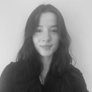 Marie_Buclez_Headshot-1